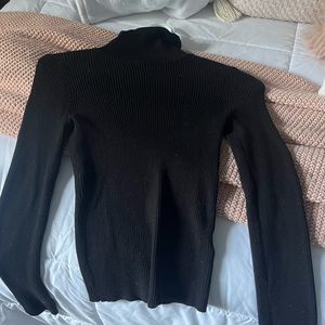H and M turtleneck